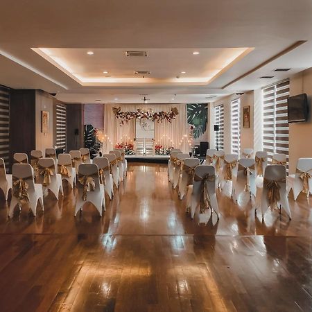 Truntum Padang Hotel Kültér fotó
