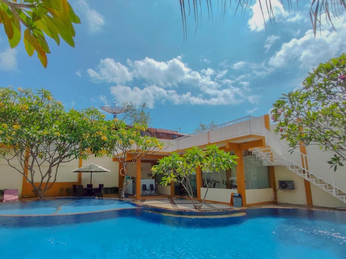 Truntum Padang Hotel Kültér fotó