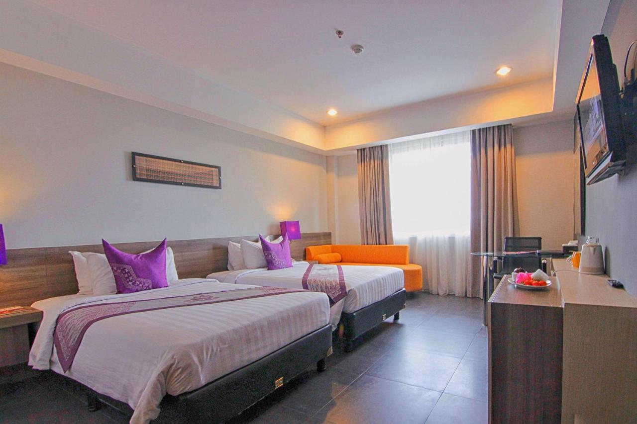 Truntum Padang Hotel Kültér fotó