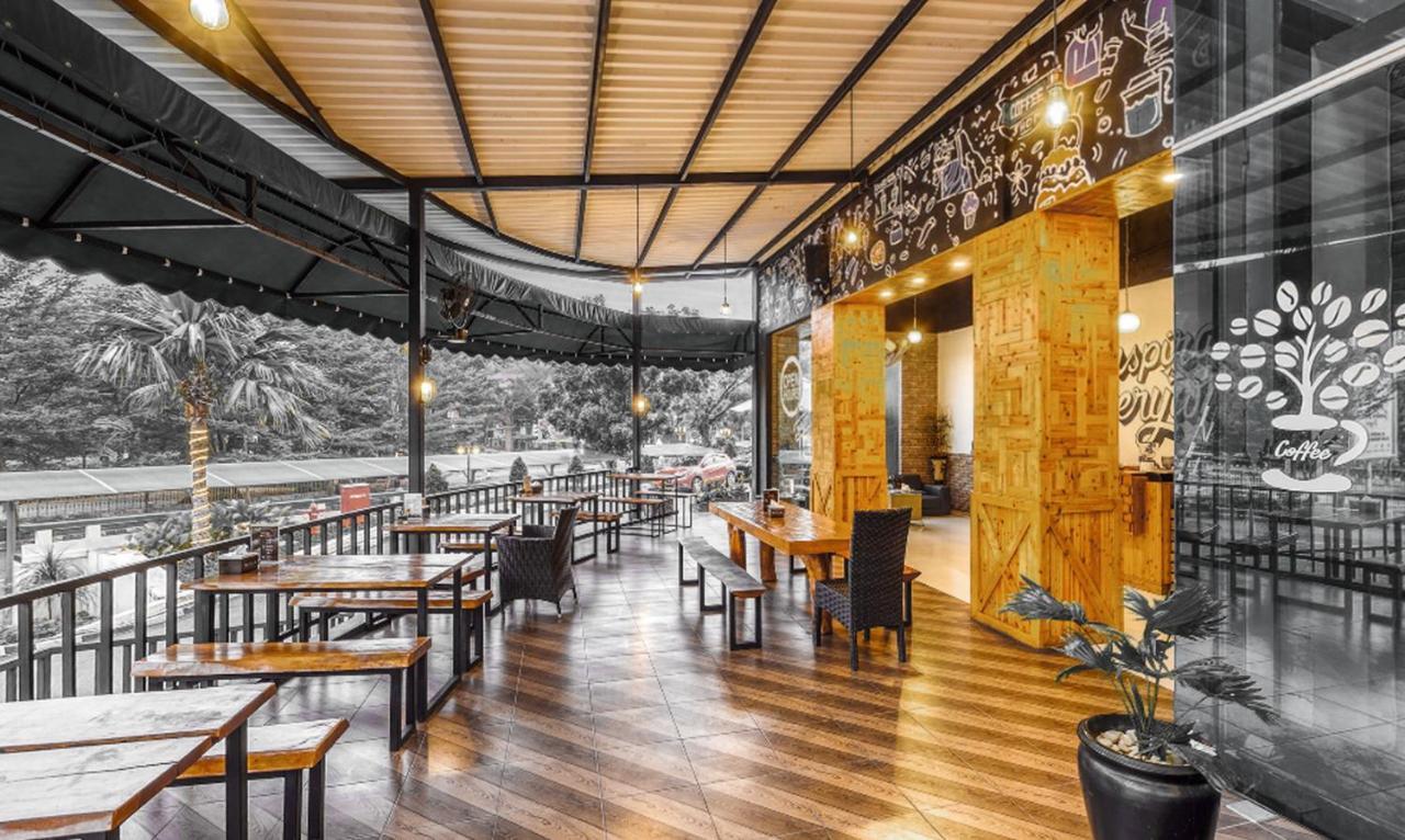 Truntum Padang Hotel Kültér fotó
