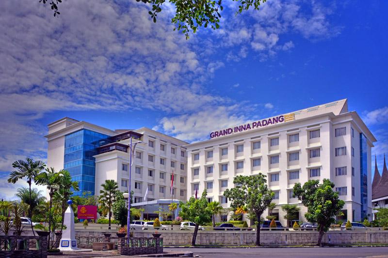 Truntum Padang Hotel Kültér fotó