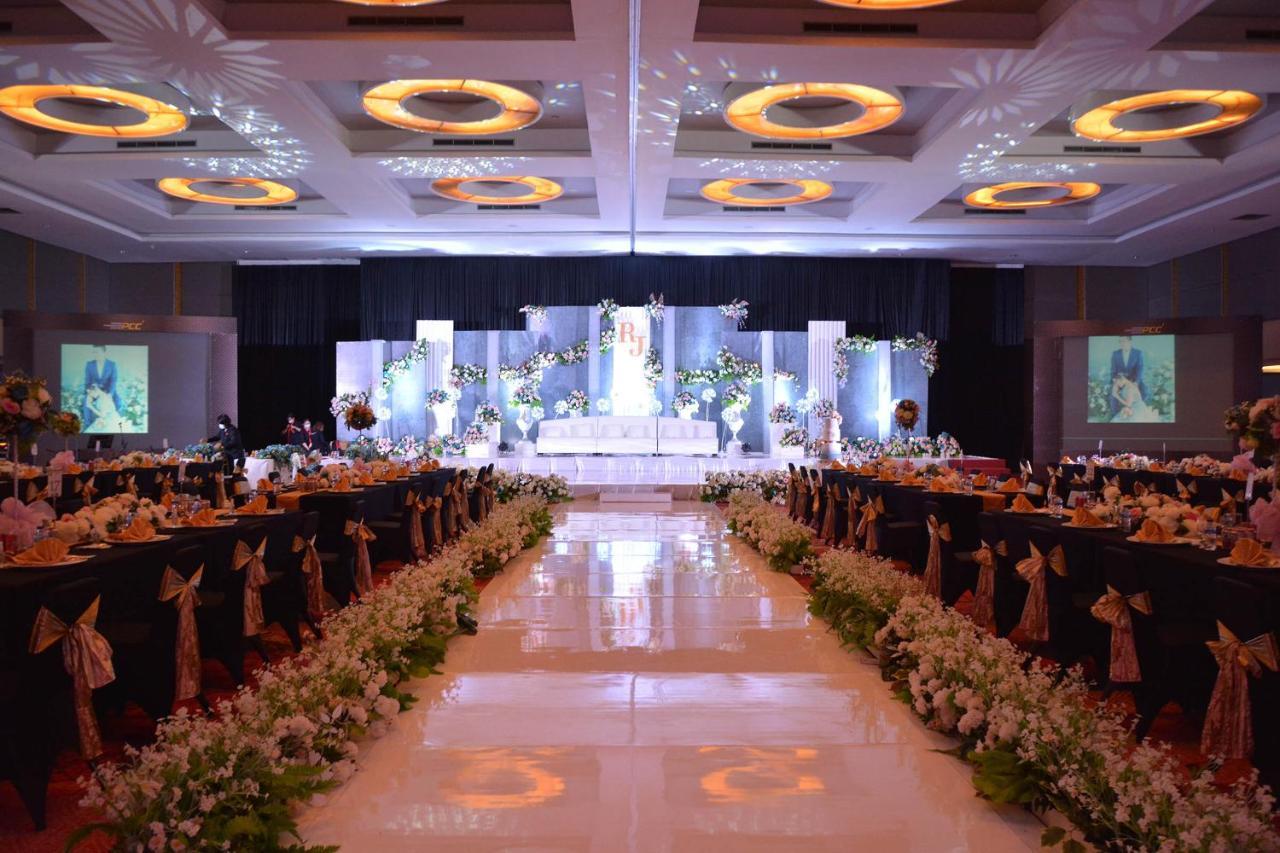 Truntum Padang Hotel Kültér fotó