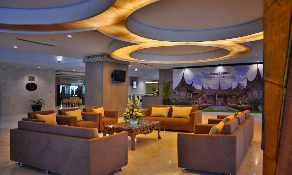 Truntum Padang Hotel Kültér fotó