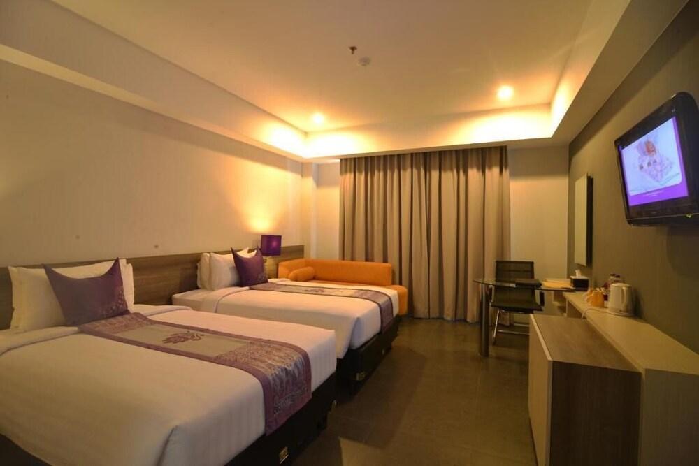Truntum Padang Hotel Kültér fotó